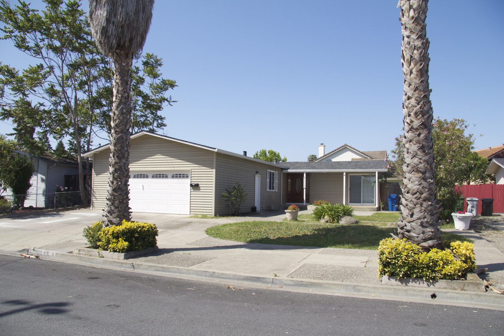 FREMONT House: 43293 SWEETWOOD ST