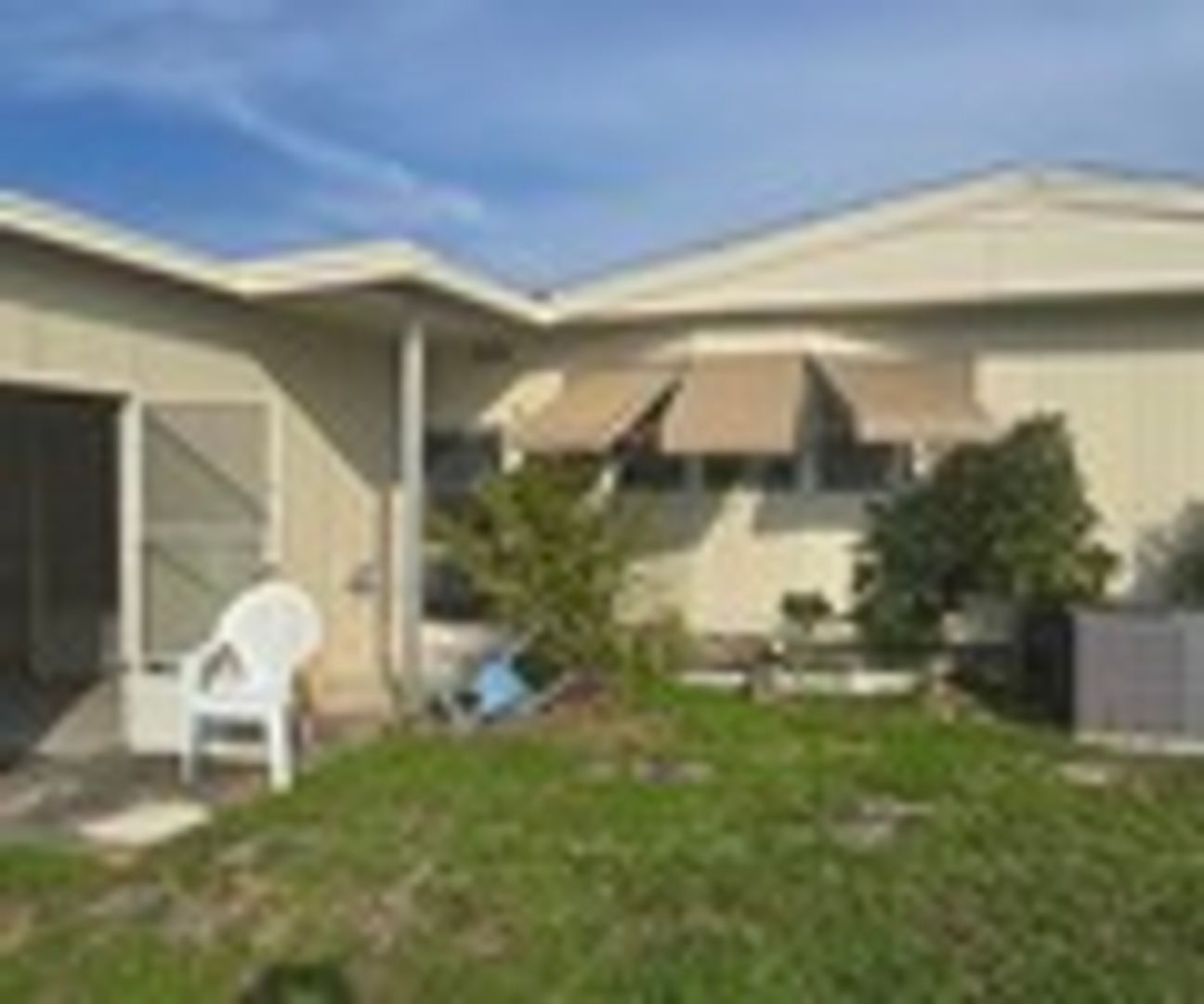 North Fort Myers House: 612 Pine Grove CT