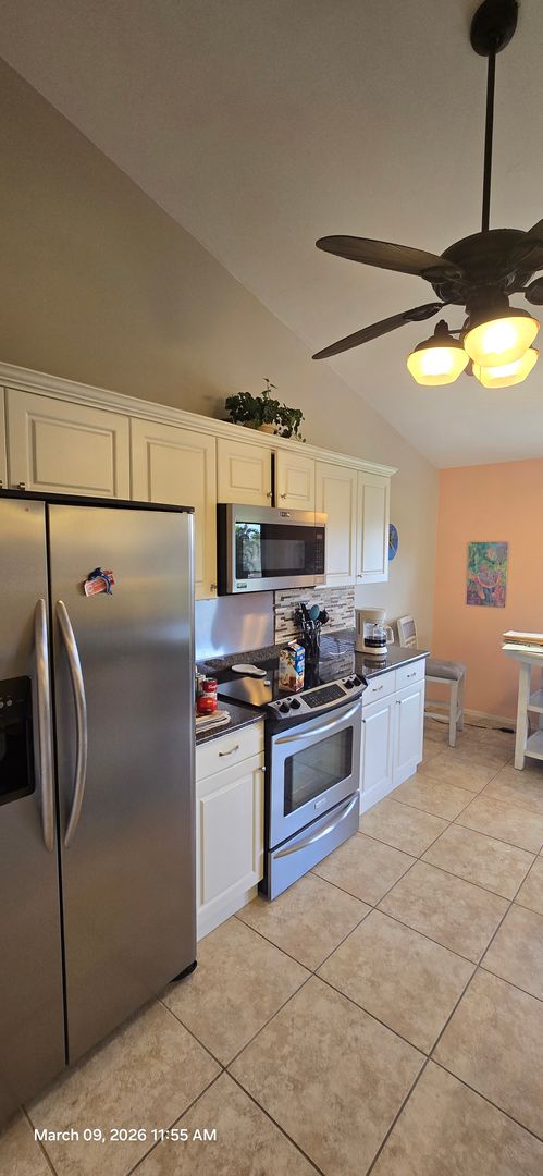 9598 HALYARDS CT APT 24 3 of 12