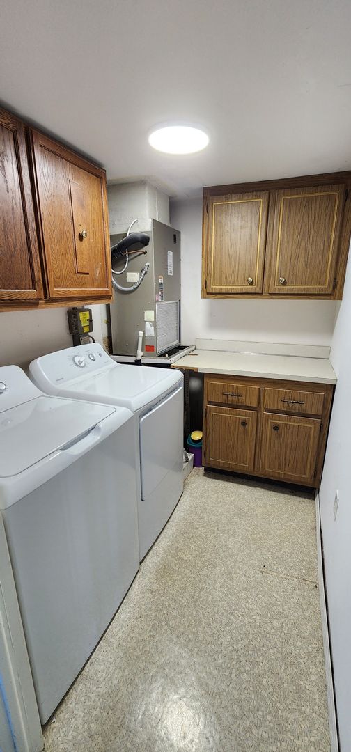 Laundry room at 4260 SE 20TH PL APT 208