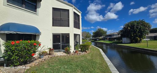 Welcome to **Caloosa Yacht & Racquet Club**, one of Fort Myers’ most charming **gated waterfront communities**! – photo 1