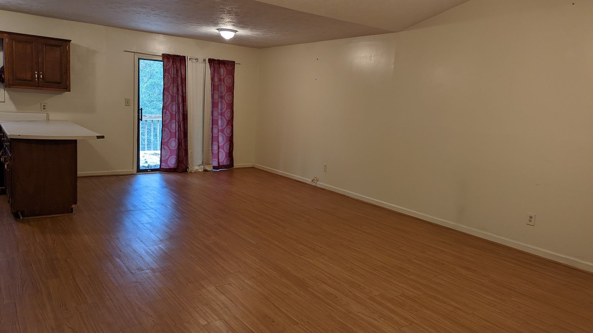 LaGrange House: 108 Teaver Ct