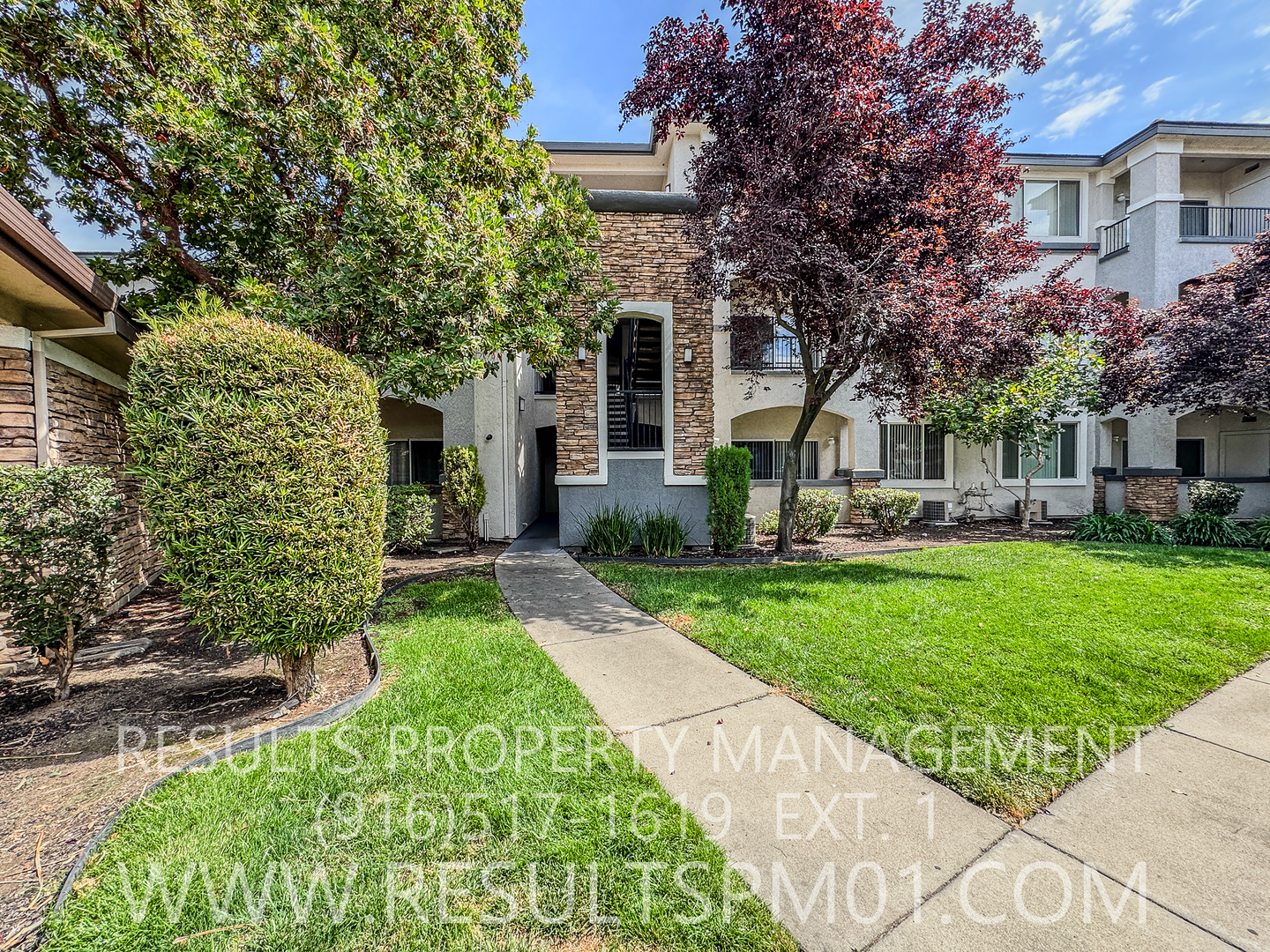 Roseville House: 701 Gibson Dr