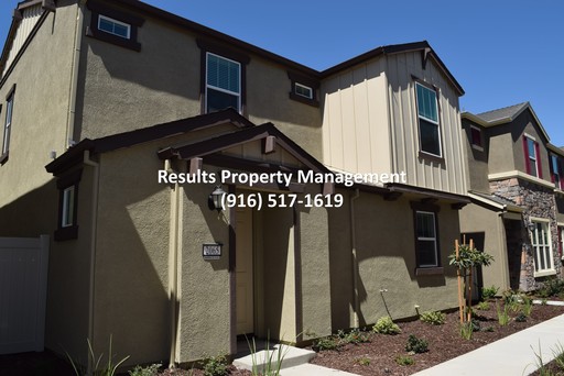 Charming 4bd/3ba Home in Roseville! – photo 1
