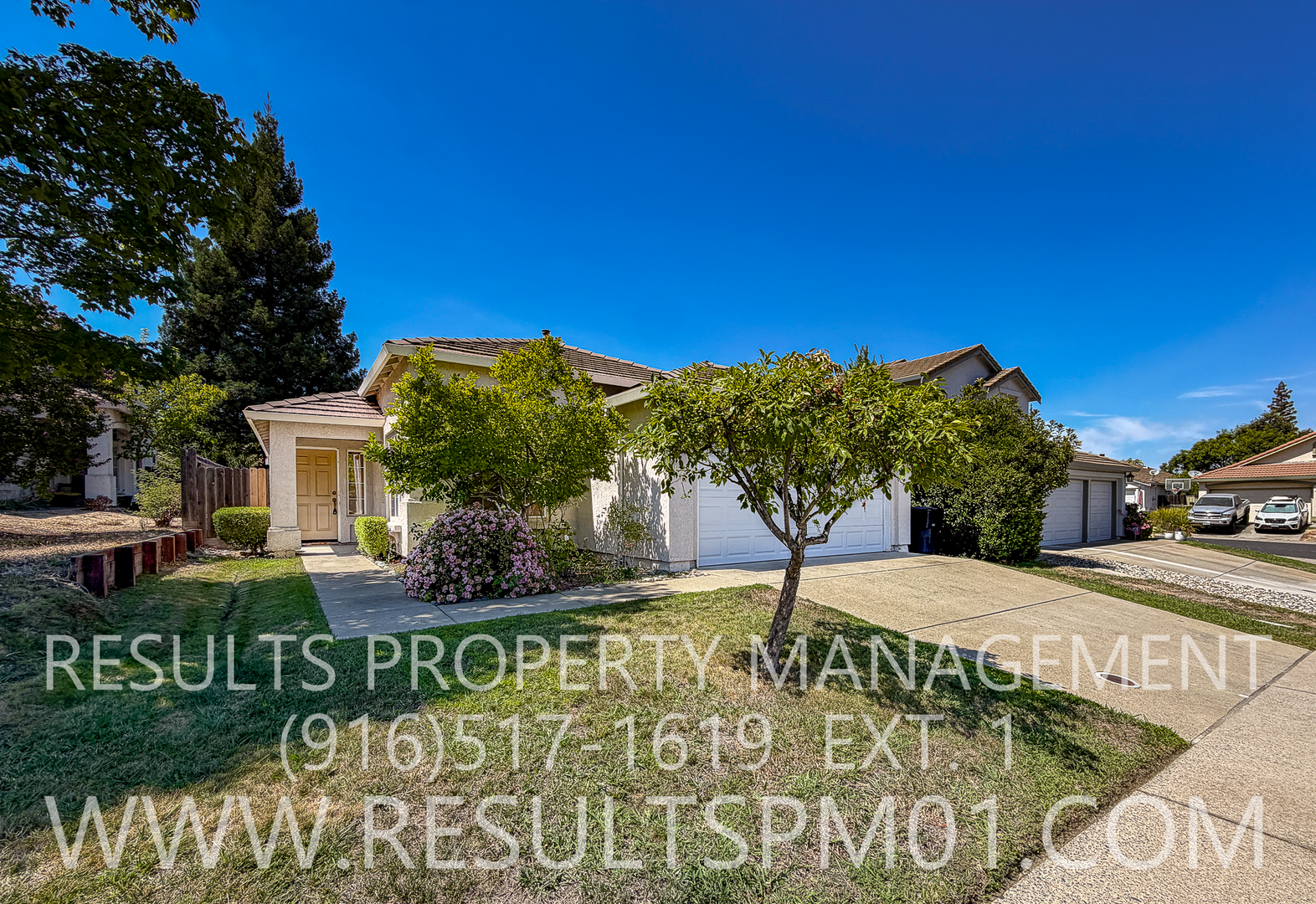 Roseville House: 208 Stavros Ct