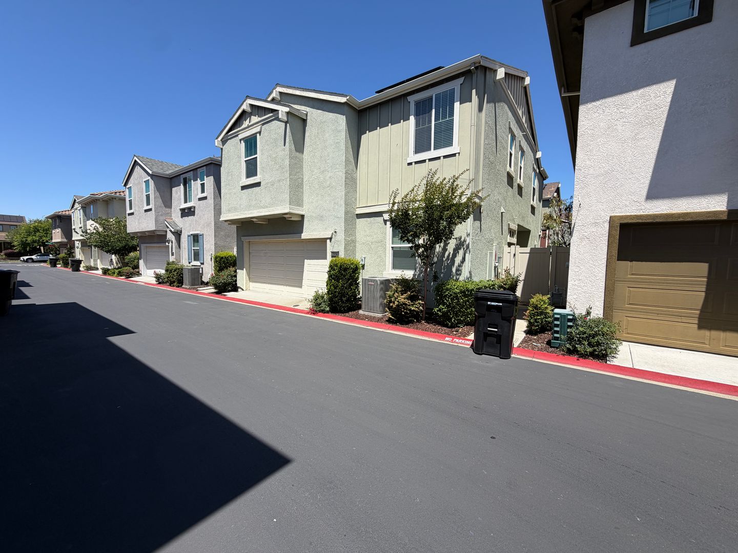 Roseville House: 2056 Honey Church Place