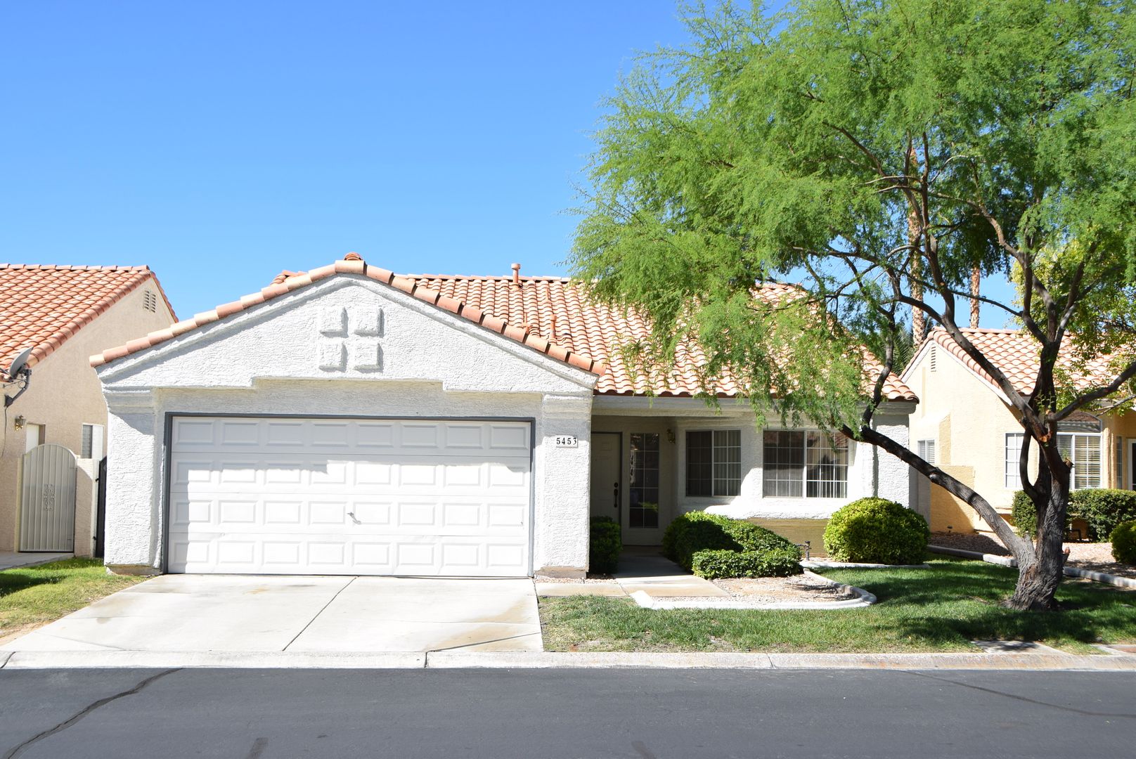 LAS VEGAS House: 5453 DESERT VALLEY DRIVE