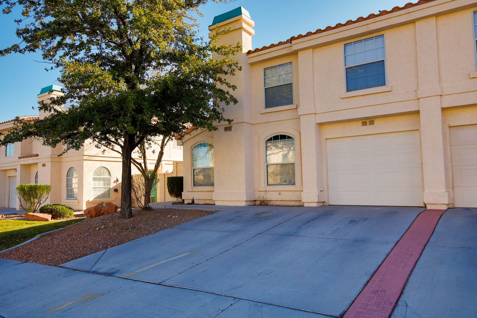 LAS VEGAS Townhome: 8023 W ROCHELLE AVENUE