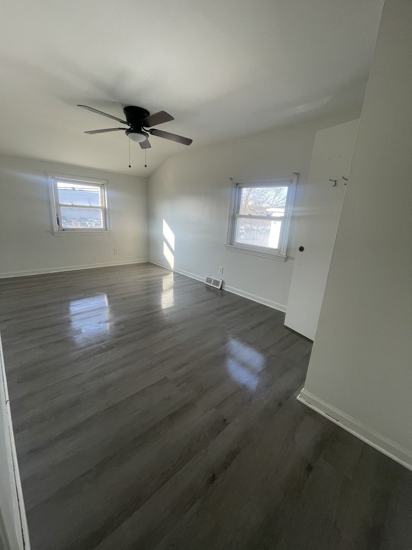 Rochester House: 326 Northland Avenue