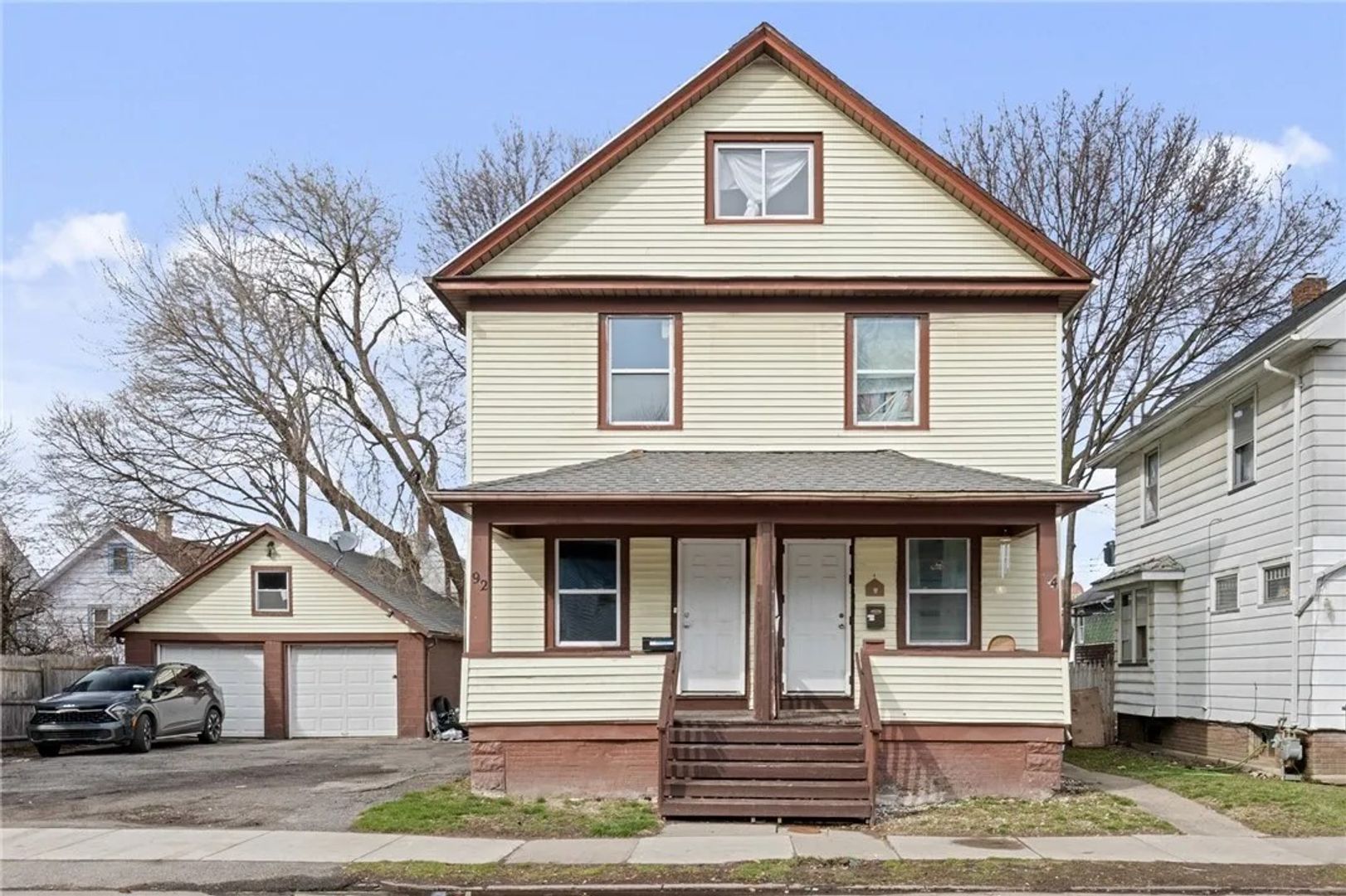 Rochester Apartment: 92-94 Warsaw Street