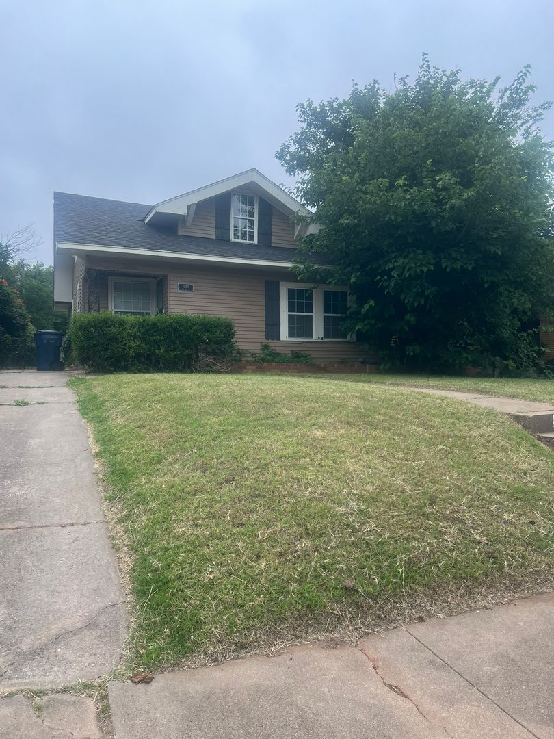 Oklahoma City House: 1730 NW 31st St