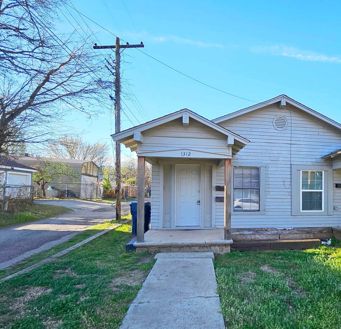 Oklahoma City House: 1312 NW 12th St