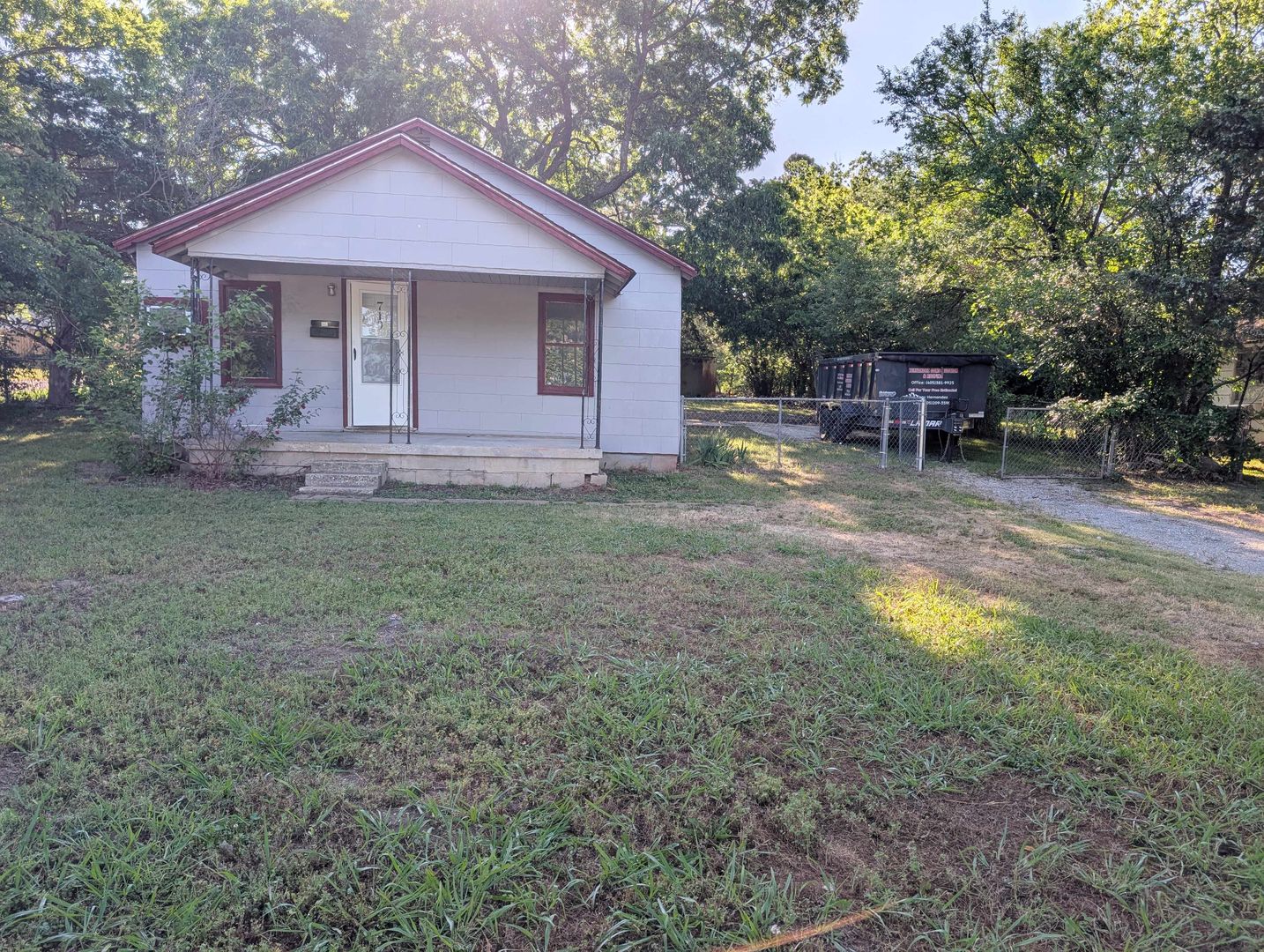 Shawnee House: 719 N Pennsylvania Ave