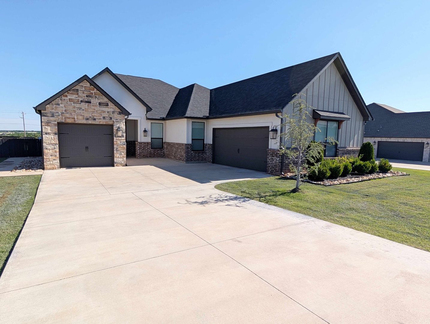 Blanchard House: 2260 Jackson Ln