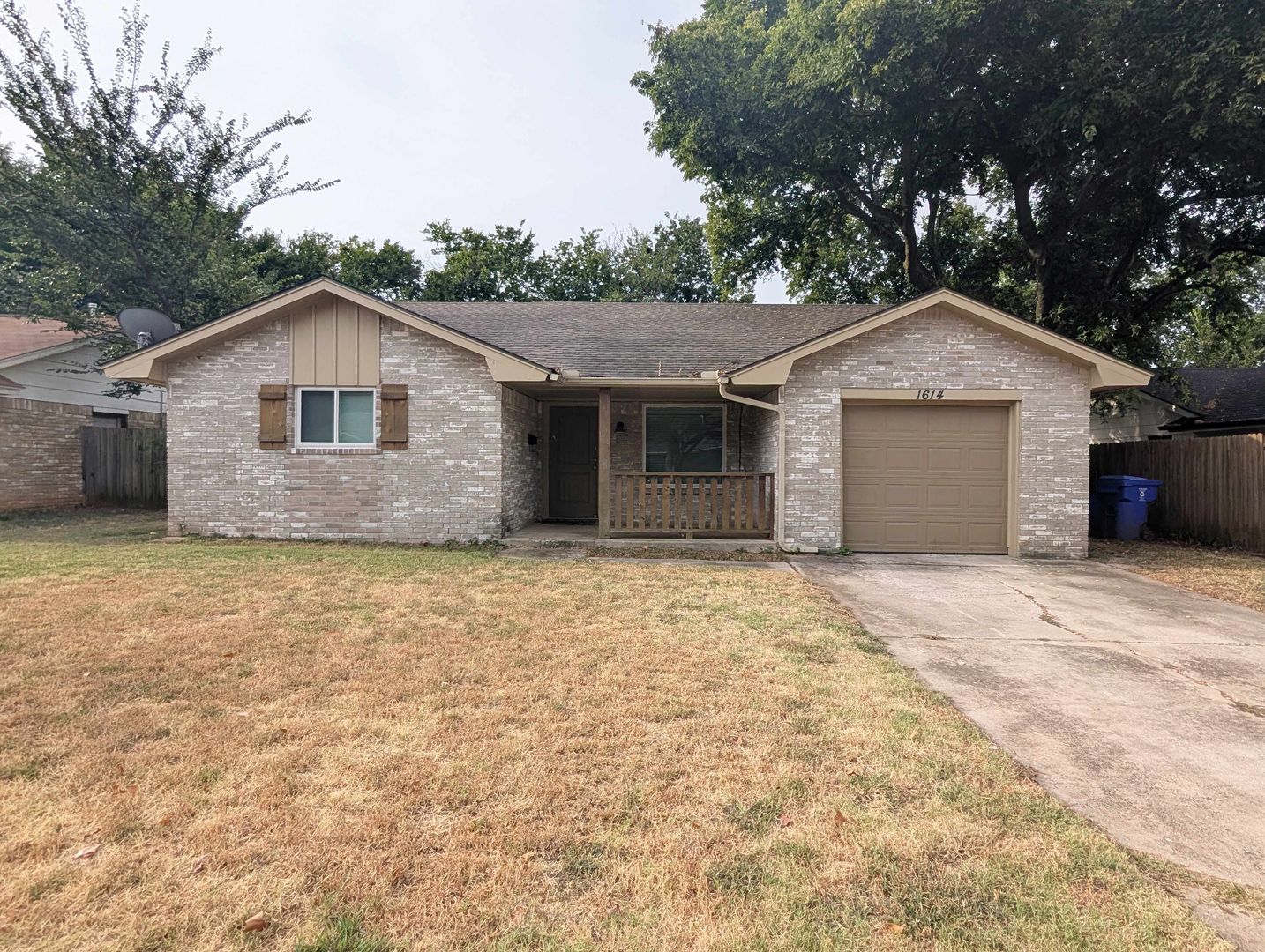 Norman House: 1614 Surrey Dr