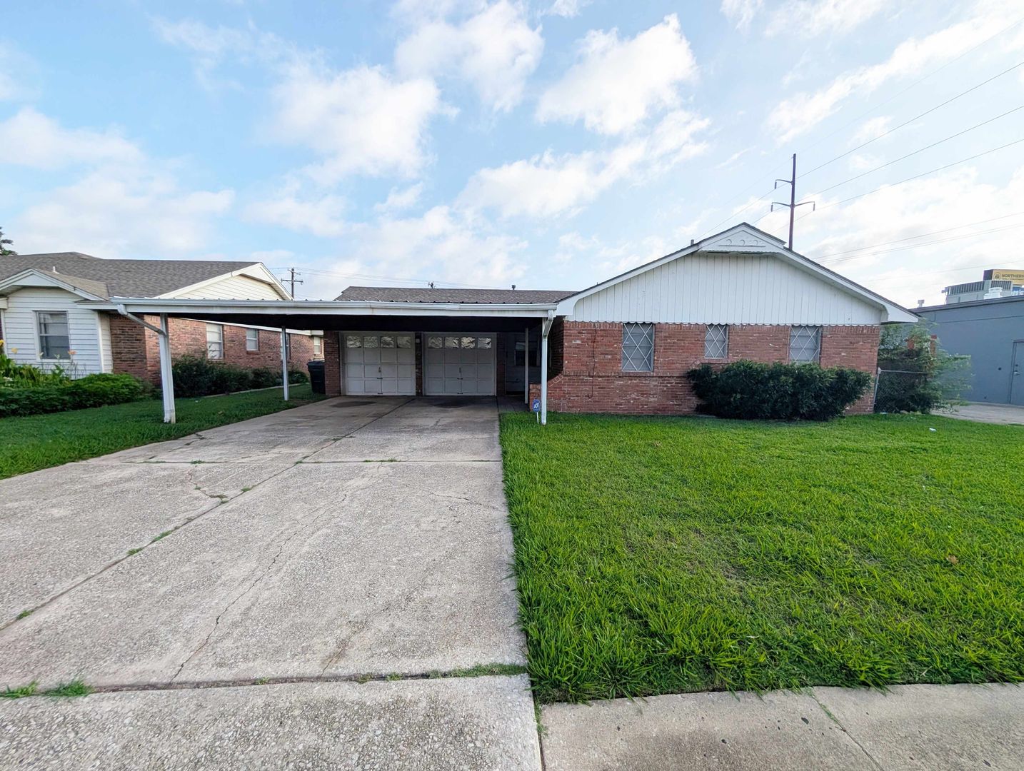Oklahoma City House: 2105 SW 76th St