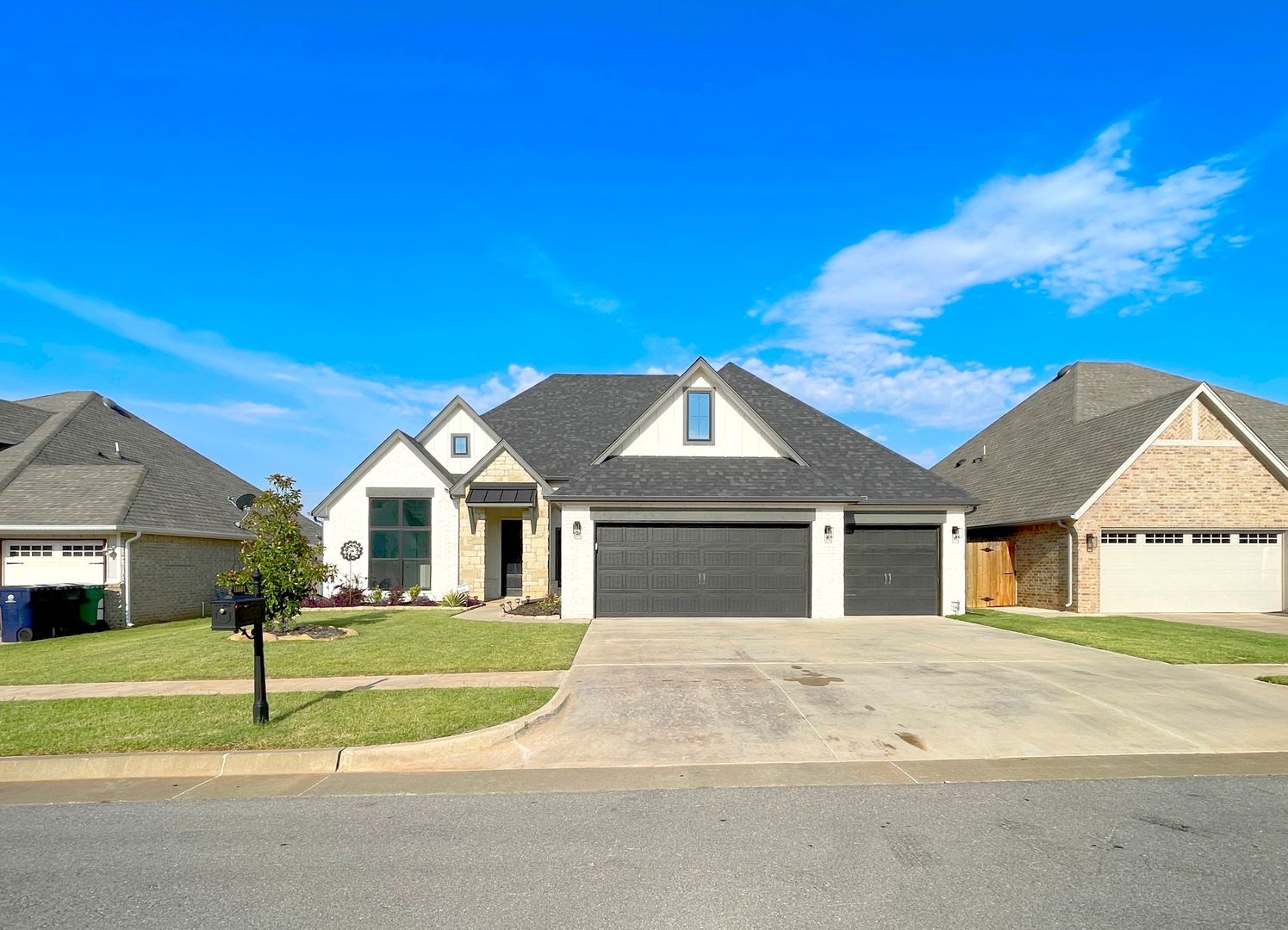 Edmond House: 18801 Hidden Hill Terr
