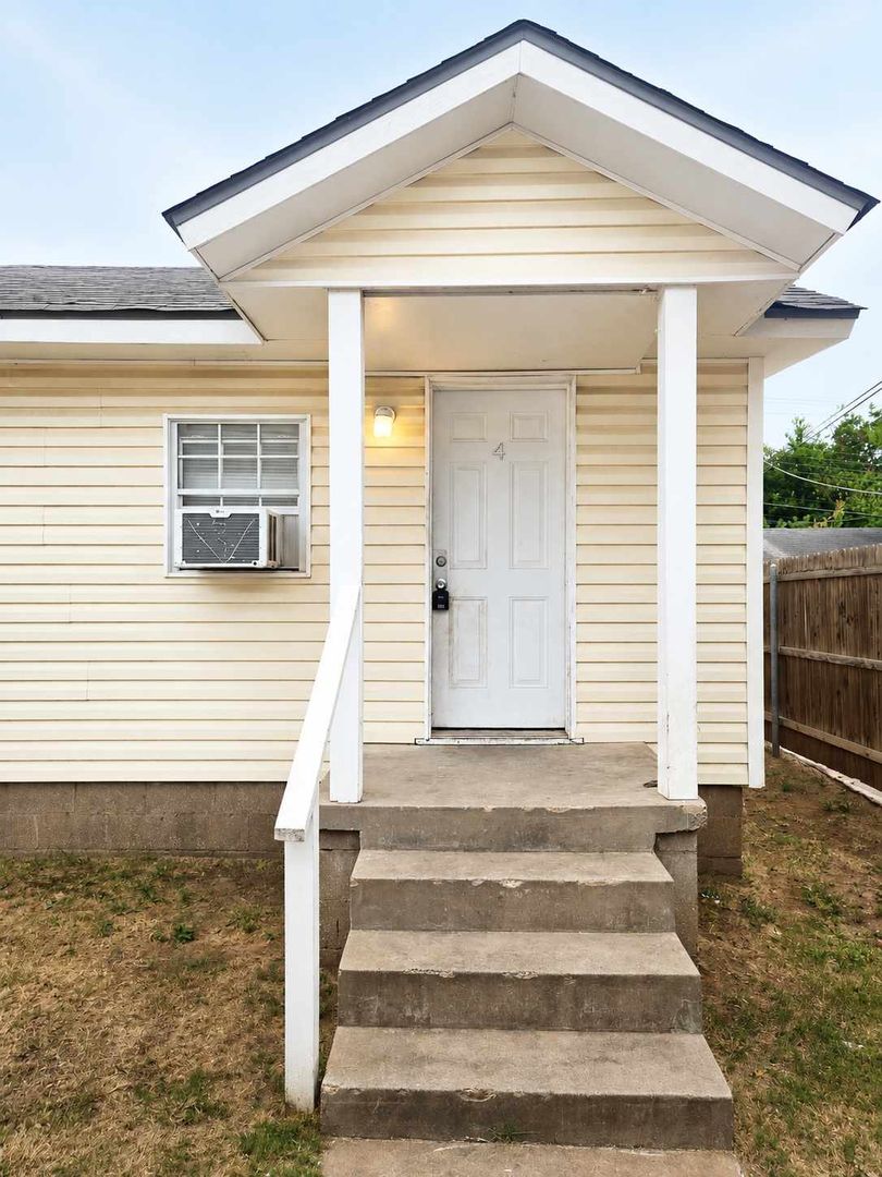 Oklahoma City Apartment: 2308 NW 12th St