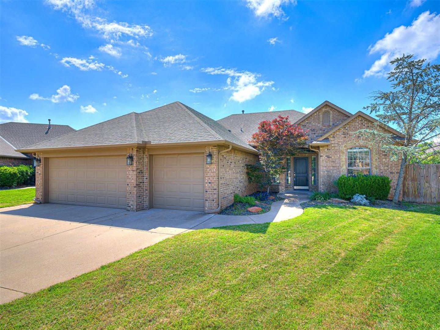 Edmond House: 19100 Canyon Creek Pl