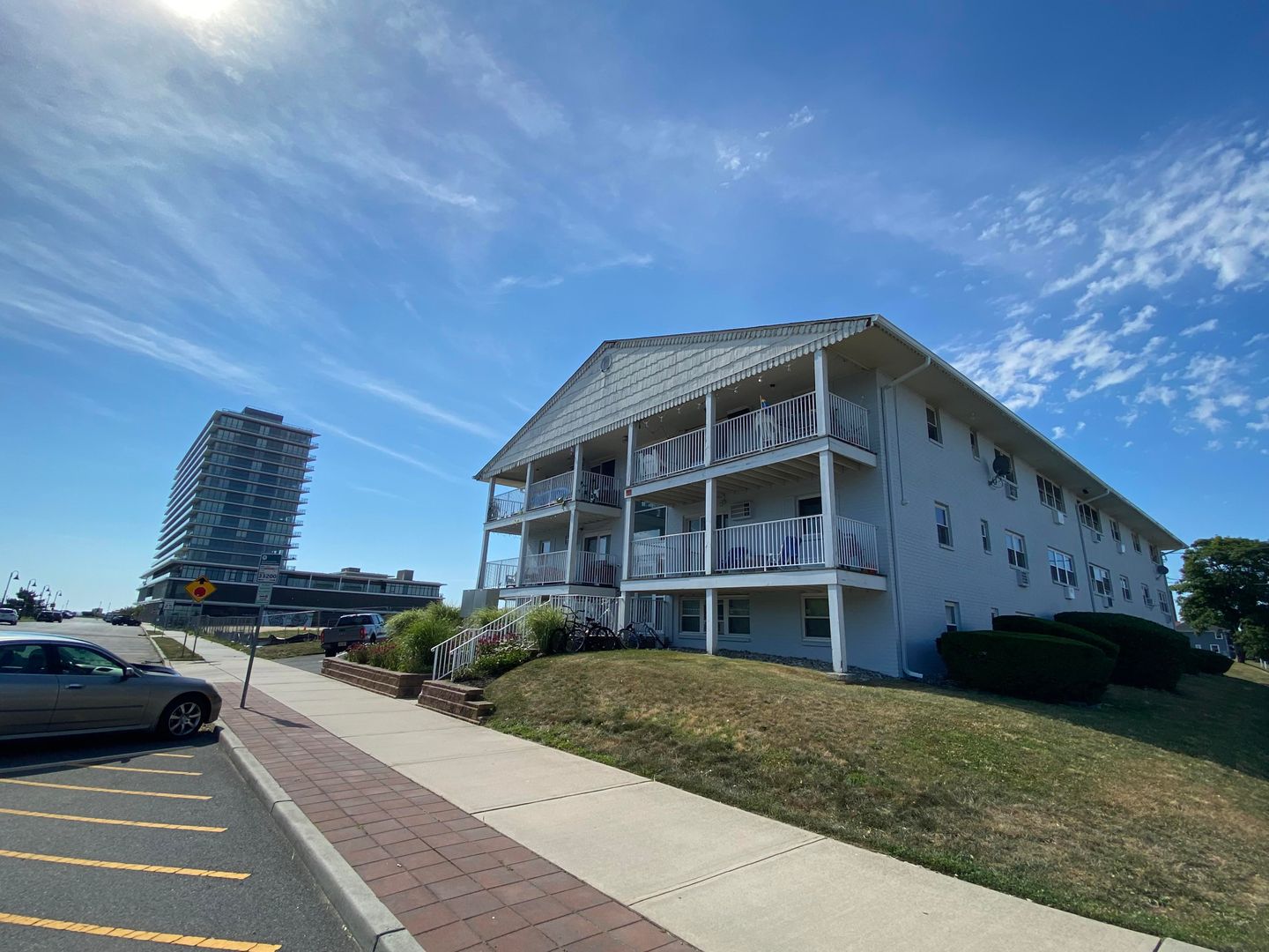 Asbury Park Apartment: 220 4th Ave