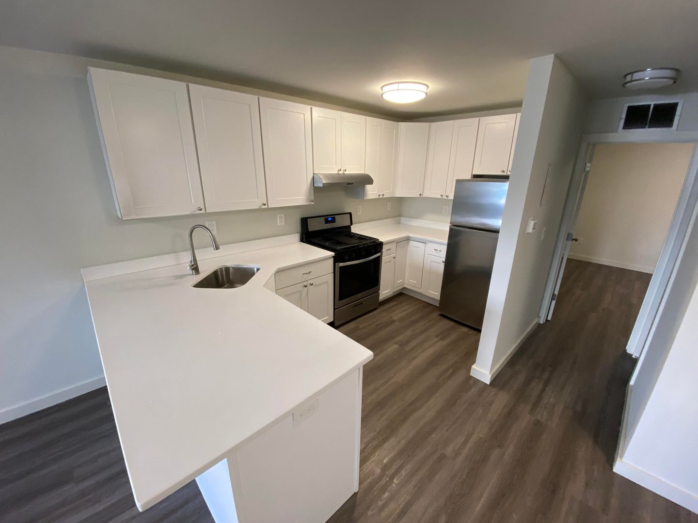 Long Branch Apartment: 240 Long Branch Ave