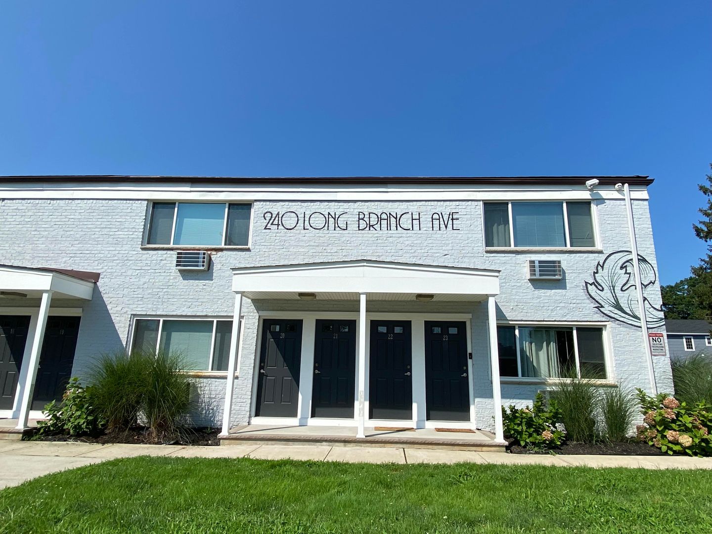 Long Branch Apartment: 240 Long Branch Ave