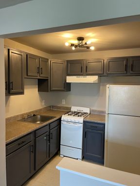 2 Bedroom Apartment – 1504 Upshire Road, Apt 1A, Baltimore, MD 21218