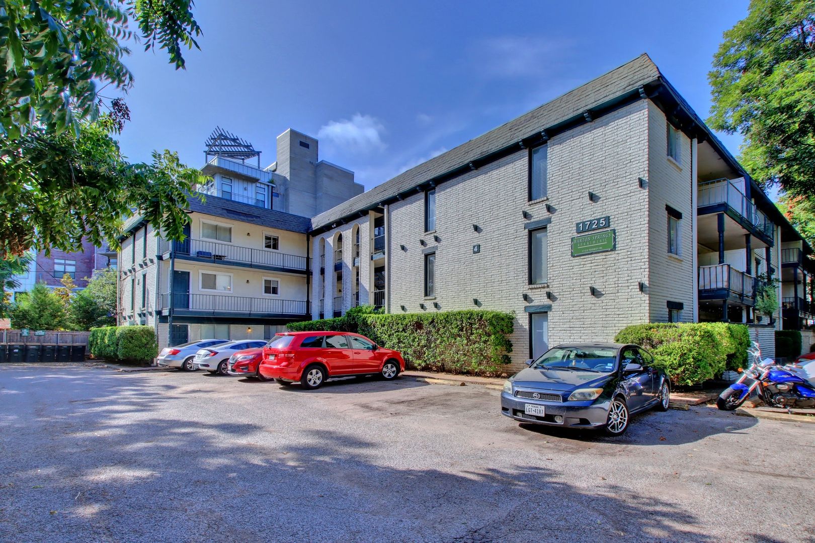 Austin Apartment: 1725 Toomey Rd