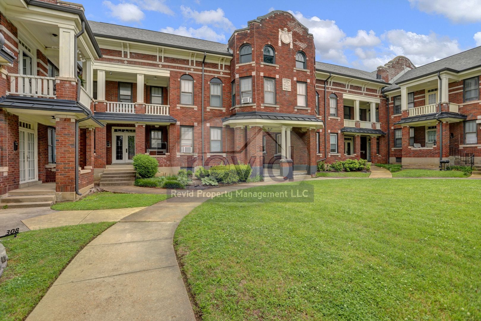 Memphis Apartment: 306 S. Cleveland Street