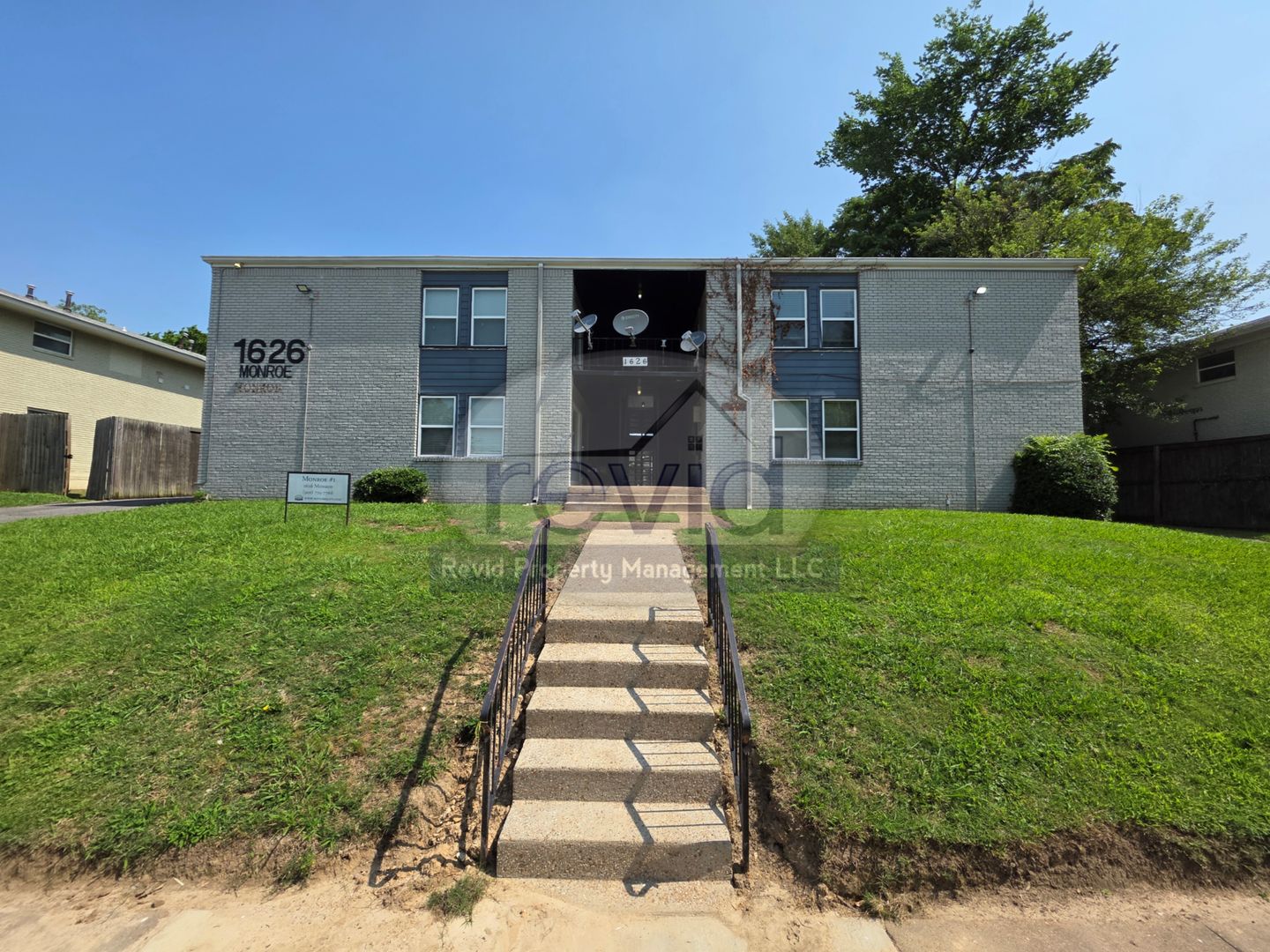 Memphis Apartment: 1626 Monroe