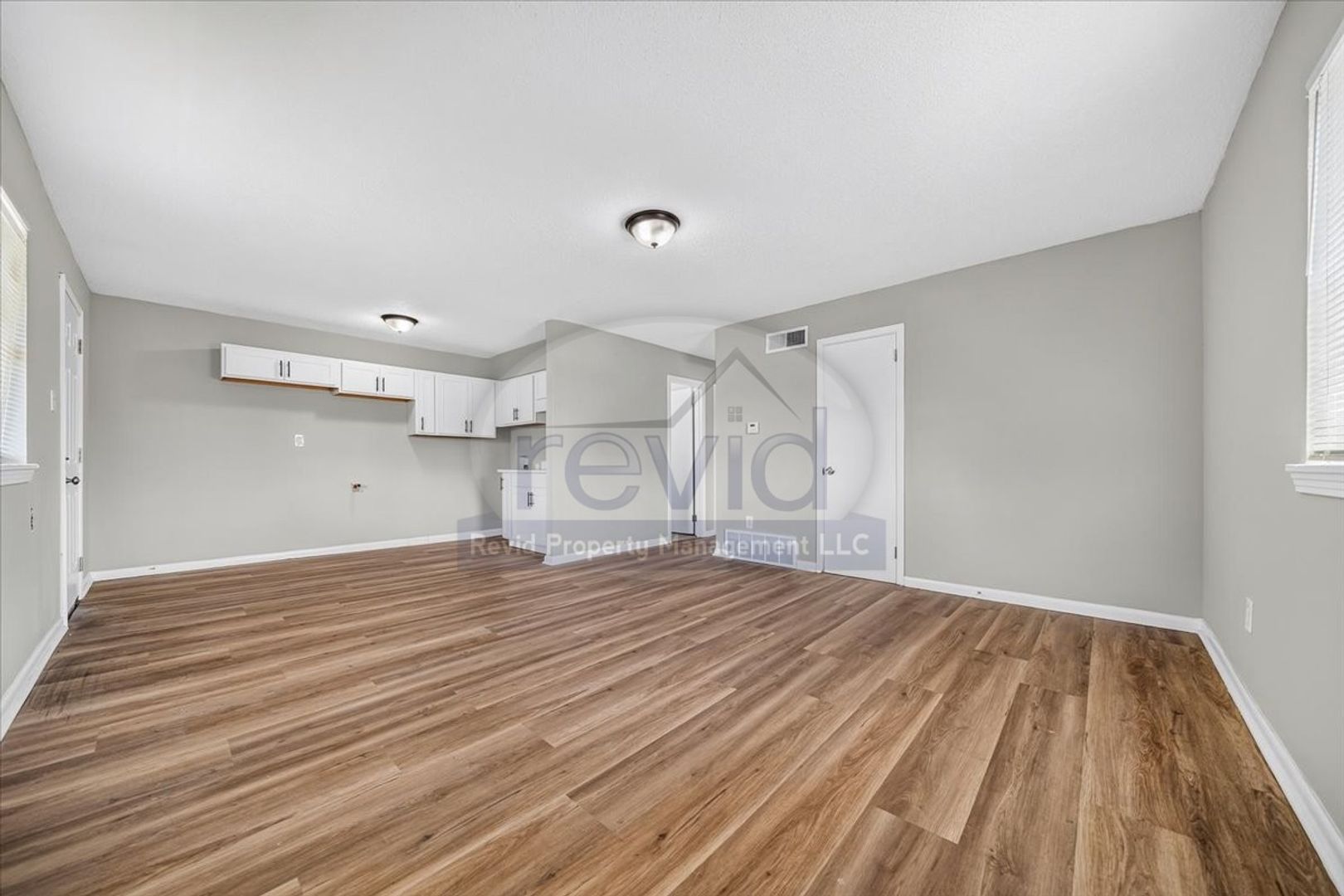 Memphis Apartment: 708 Hastings