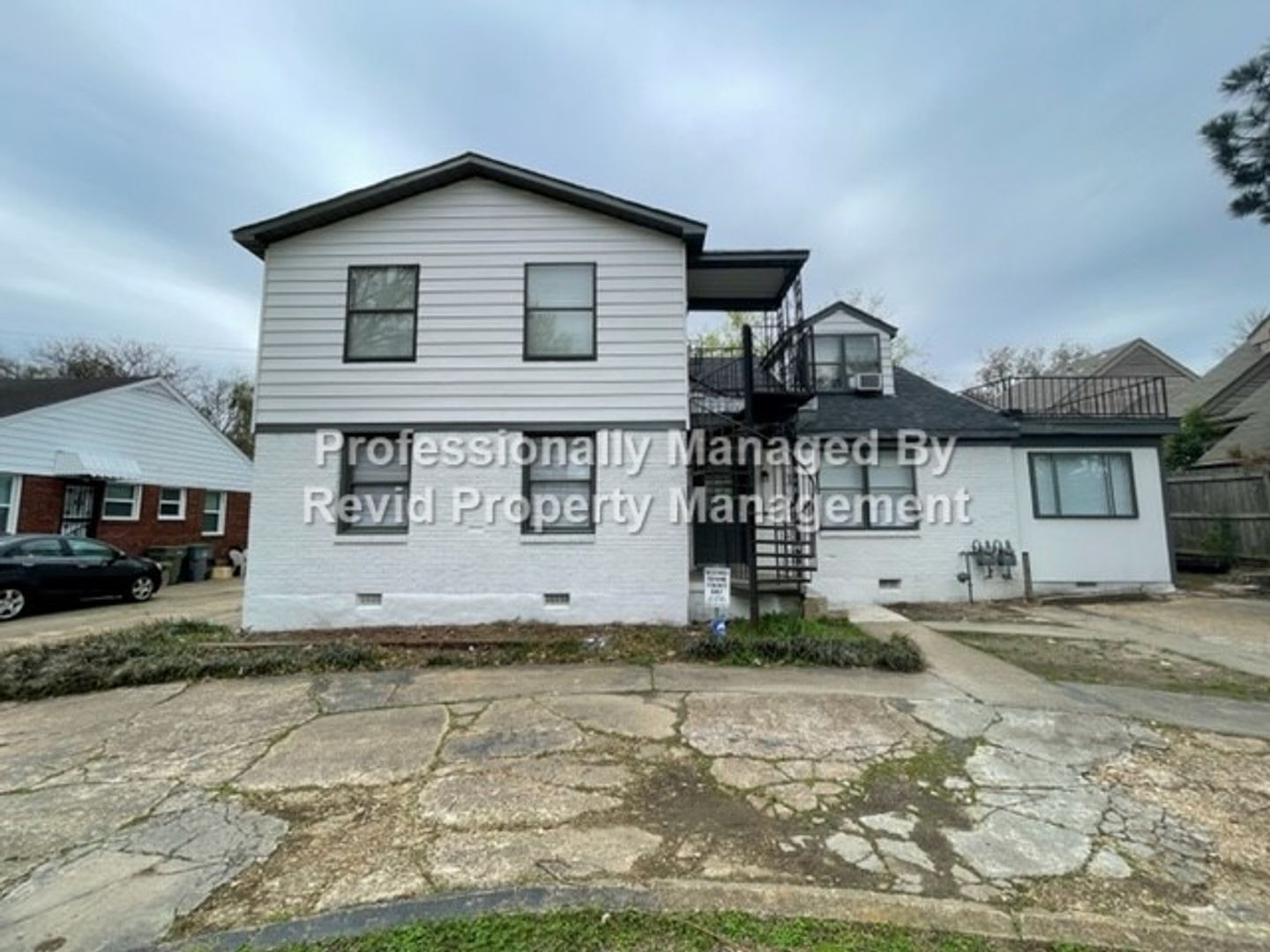 Memphis Apartment: 3523 Barwood Circle