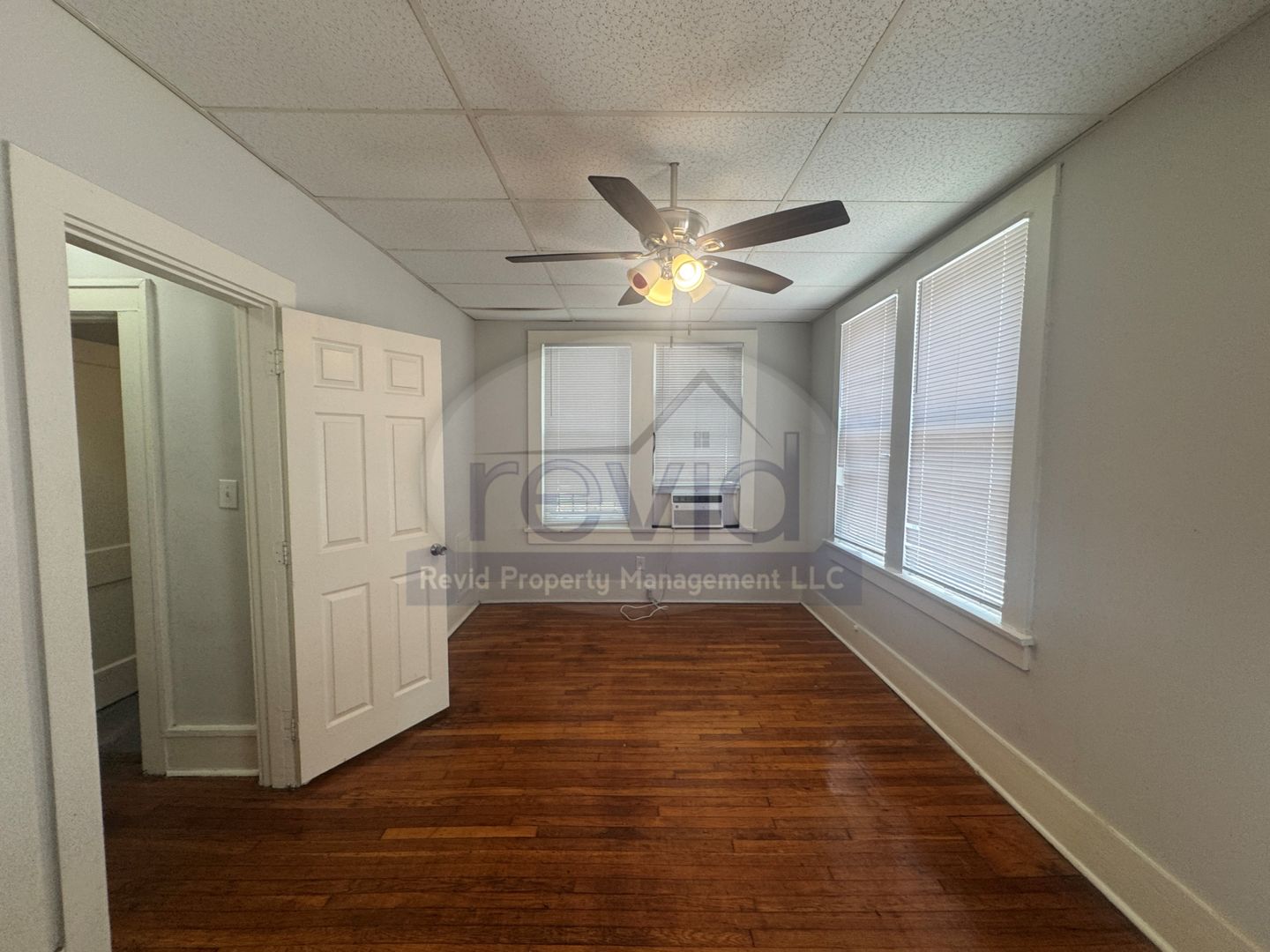 Memphis Apartment: 195 Hawthorne