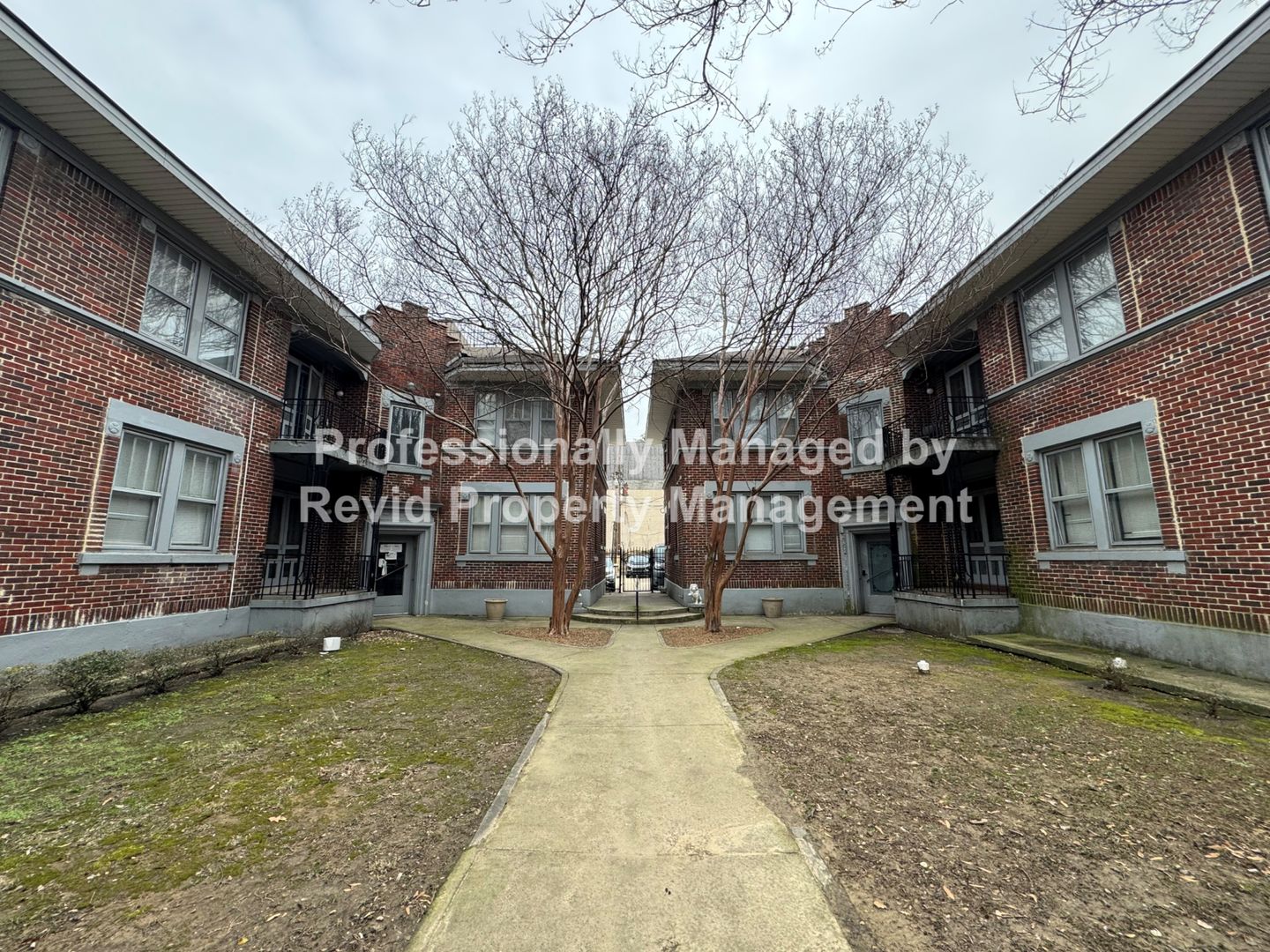 Memphis Apartment: 220 S. Cleveland St.