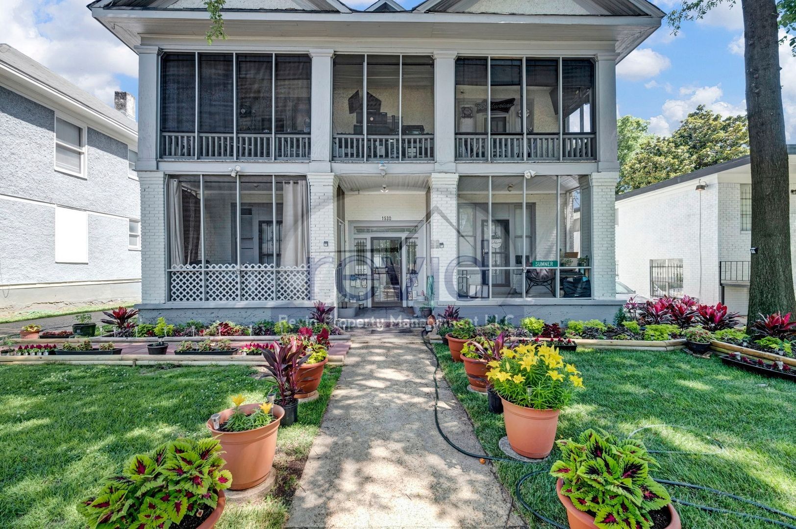 Memphis Apartment: 1530 Monroe Ave.