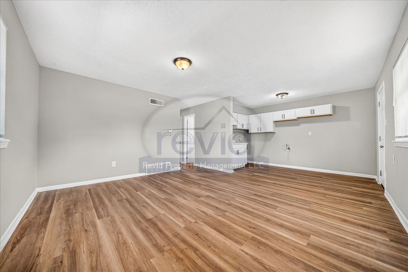 Memphis Apartment: 708 Hastings