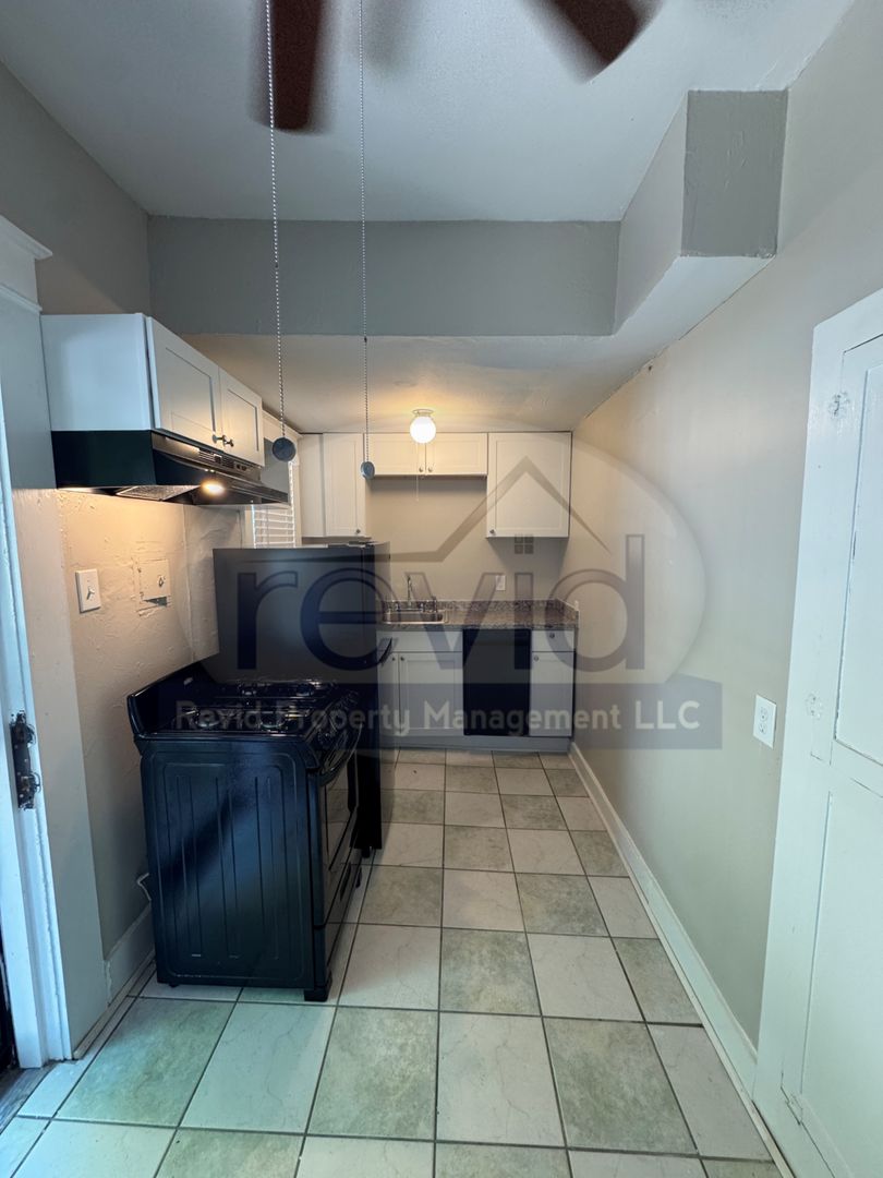 Memphis Apartment: 1914 Felix