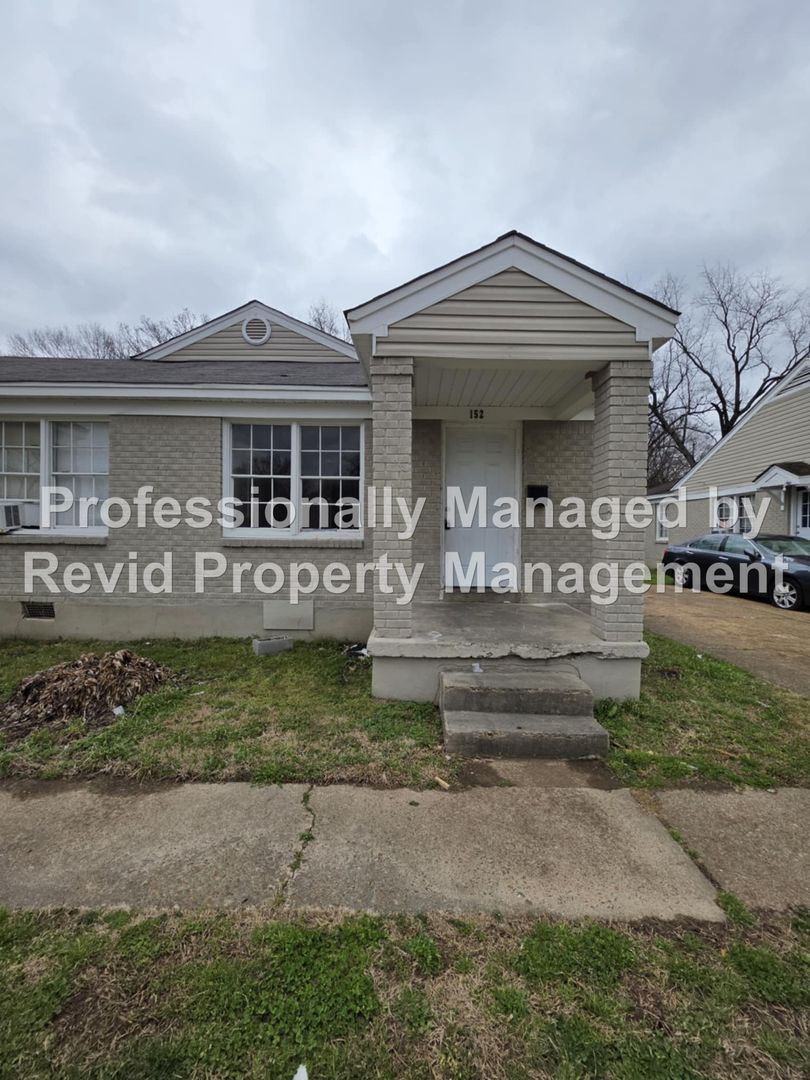 Memphis Apartment: 152 Eastview Drive