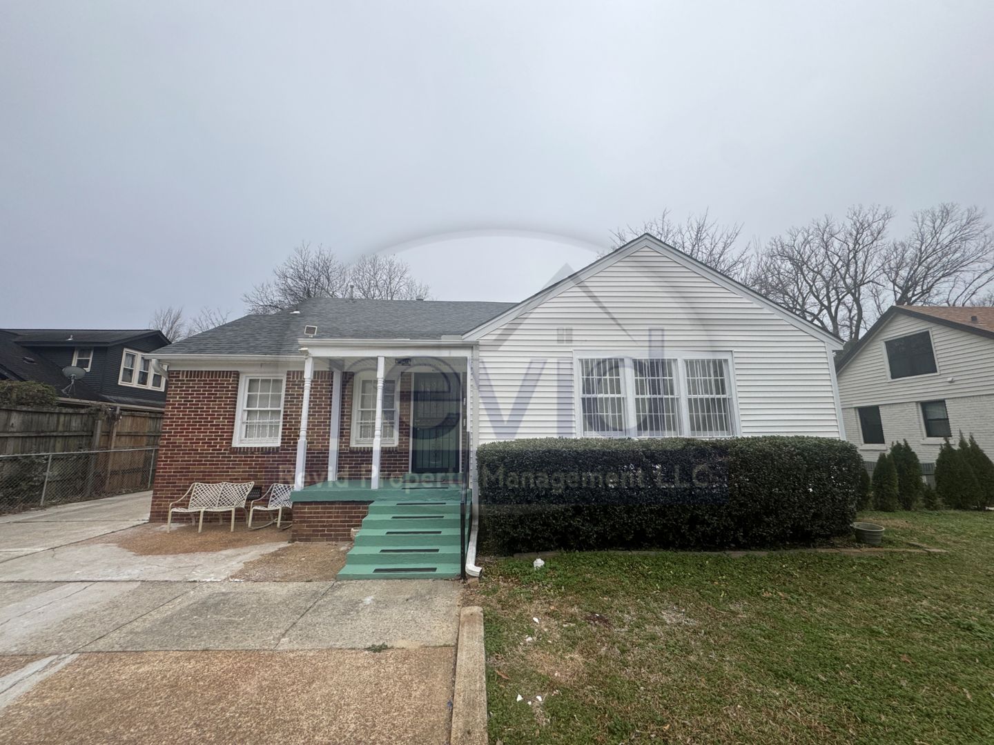 Memphis Apartment: 623 E. Parkway S.