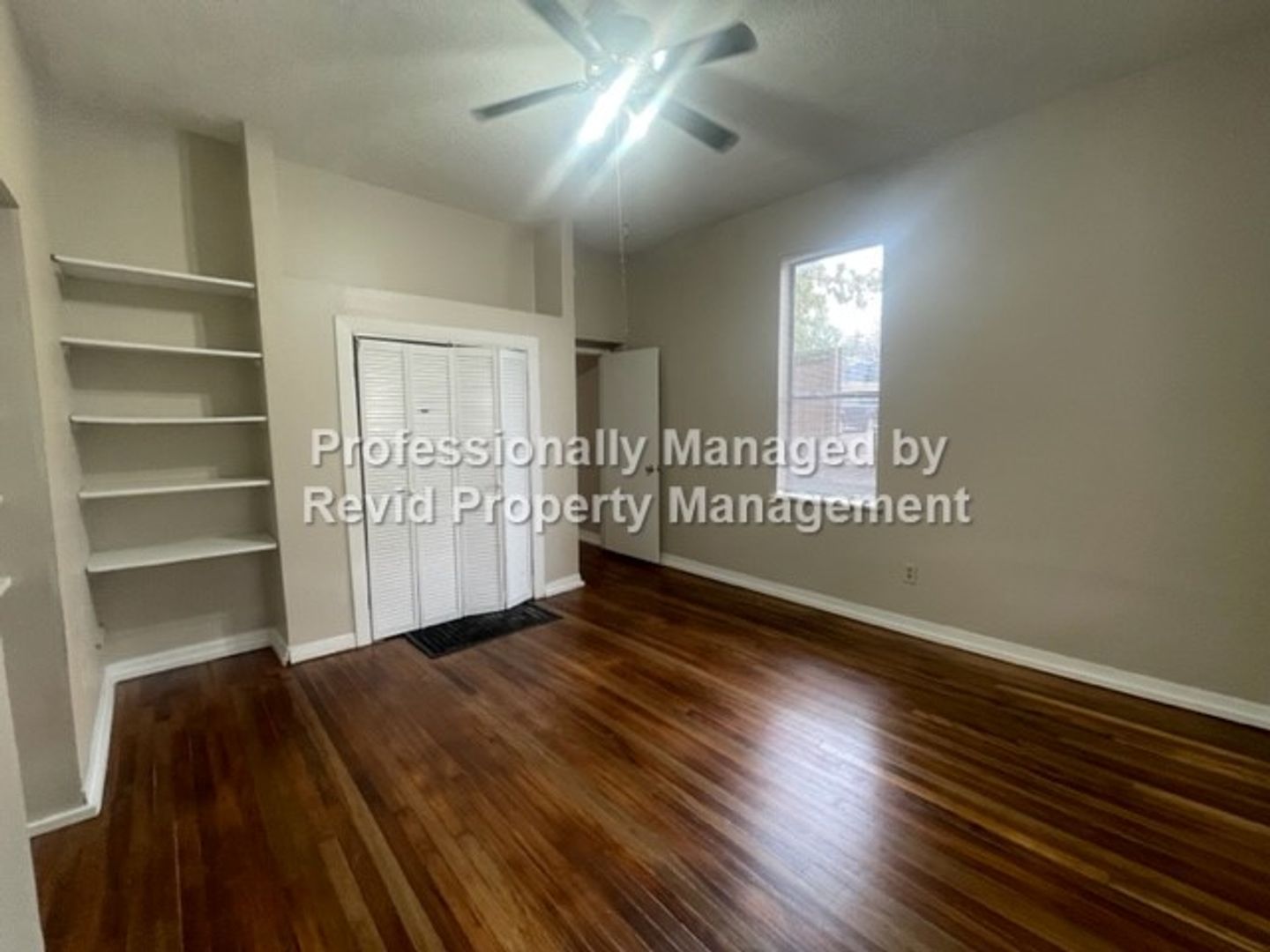 Memphis Apartment: 26 McNeil