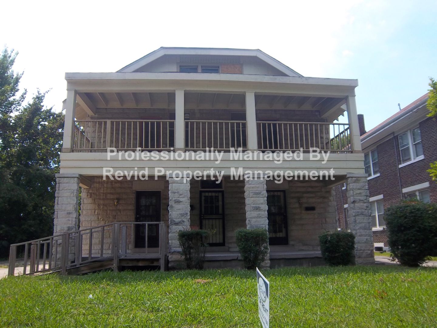 Memphis Apartment: 791 Maury