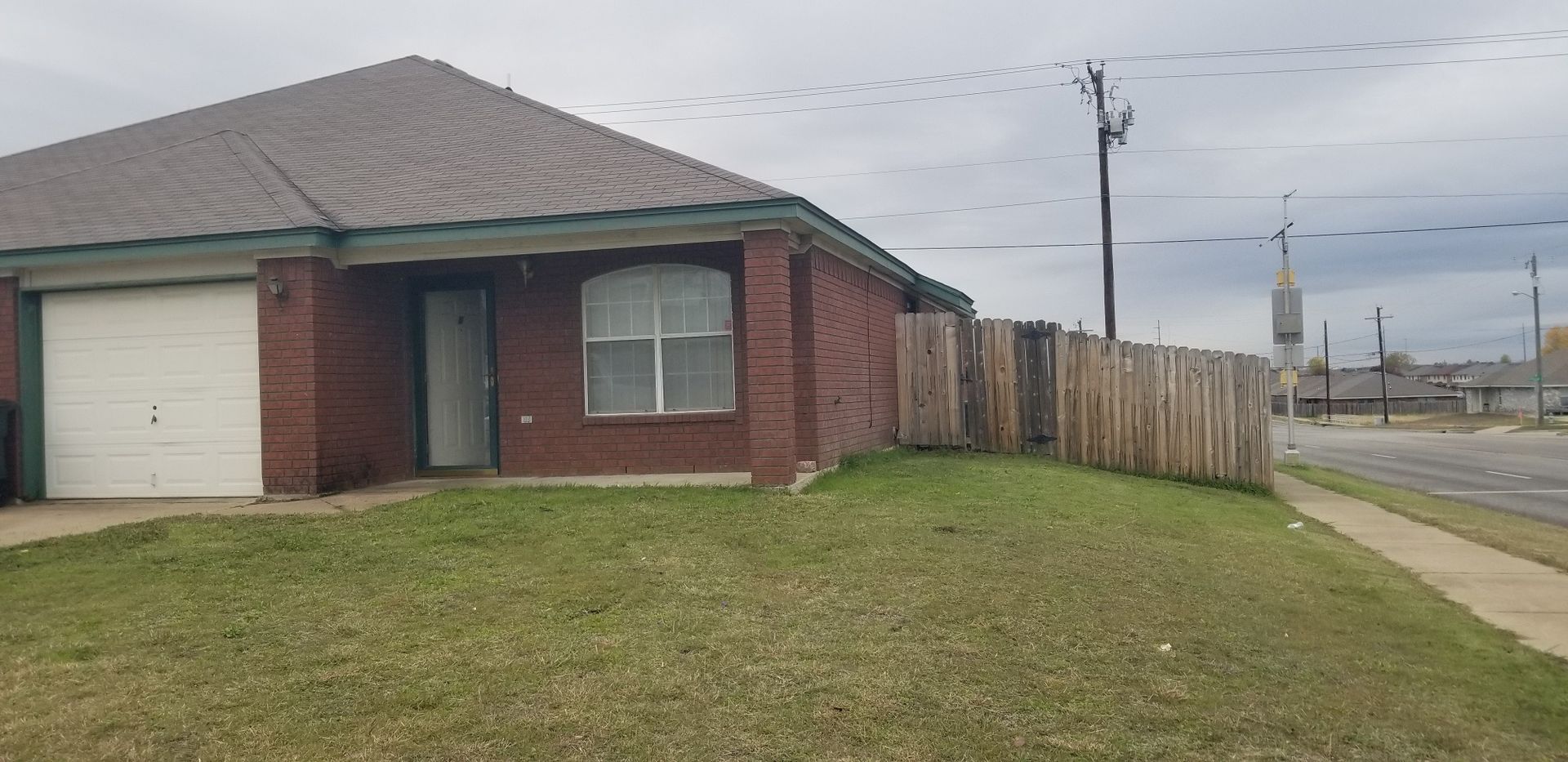 KILLEEN Apartment: 3801 HITCHROCK