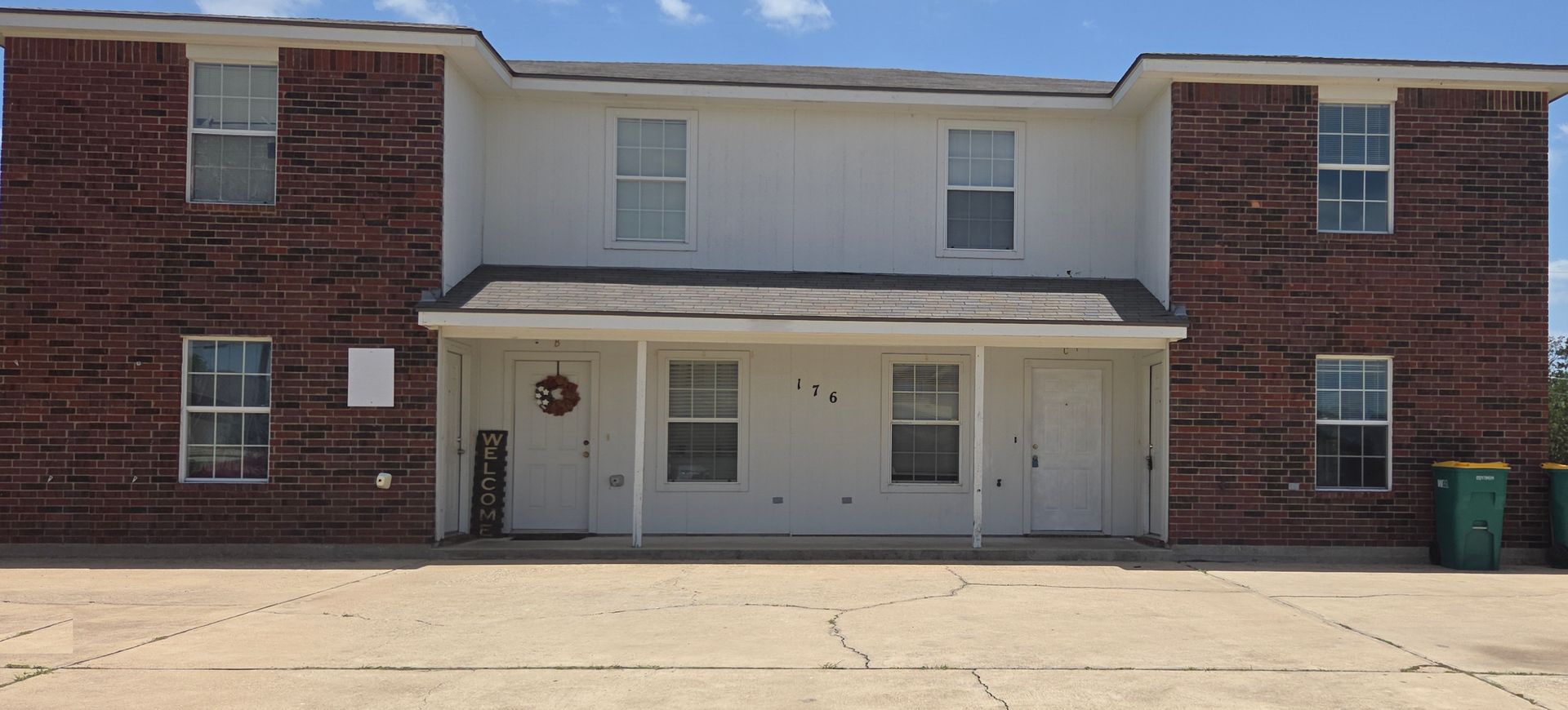 NOLANVILLE Apartment: 176 RYAN