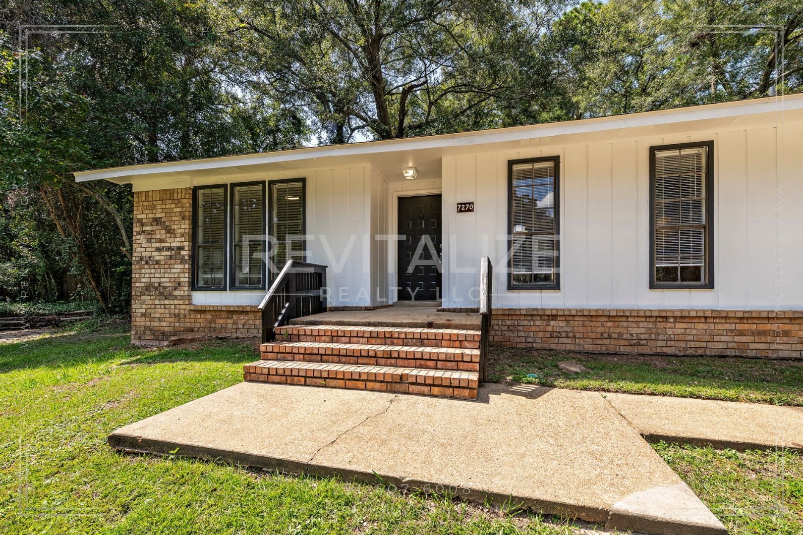 Mobile House: 7270 Singing River Ct