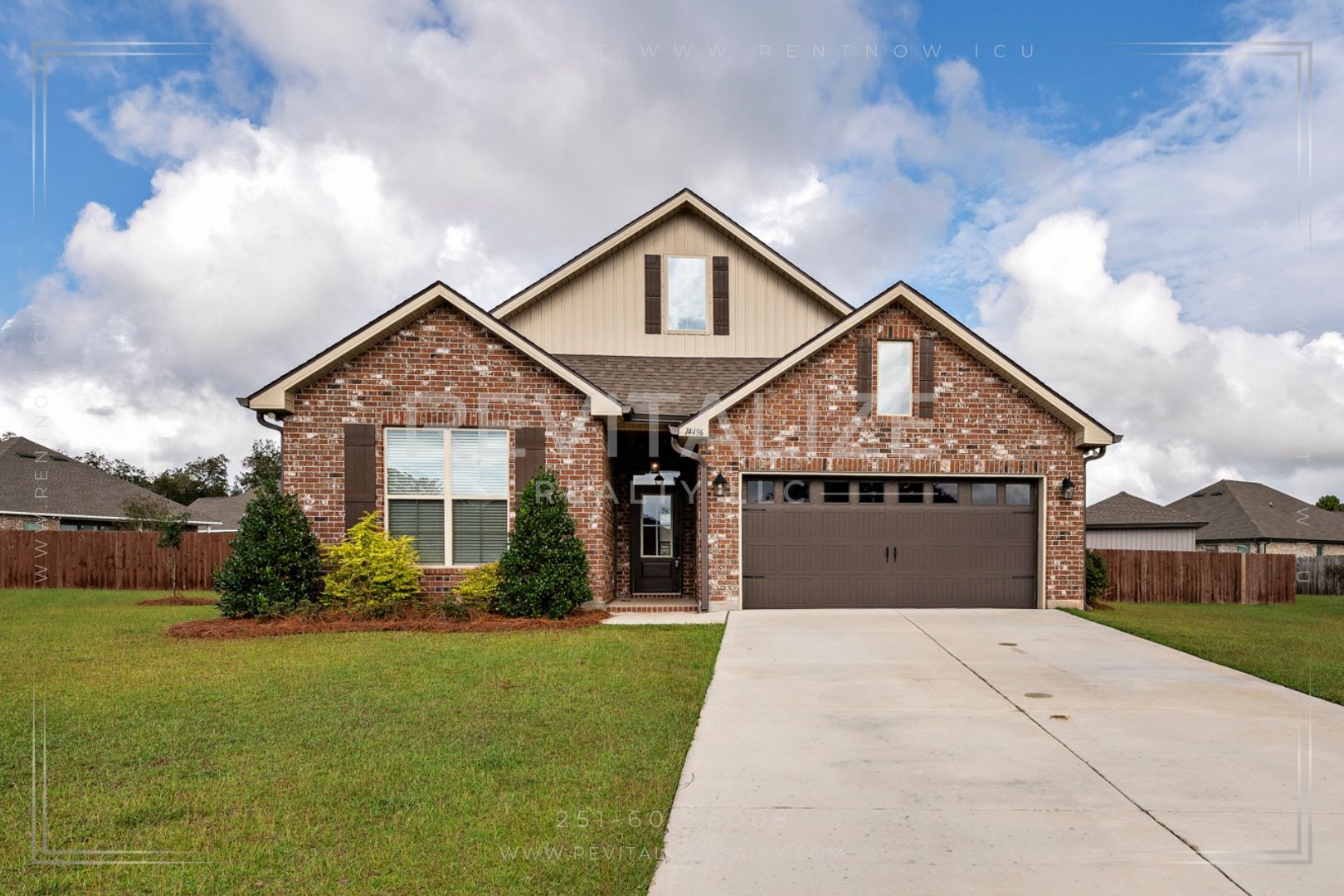 Silverhill House: 14496 Chenin Blanc Dr