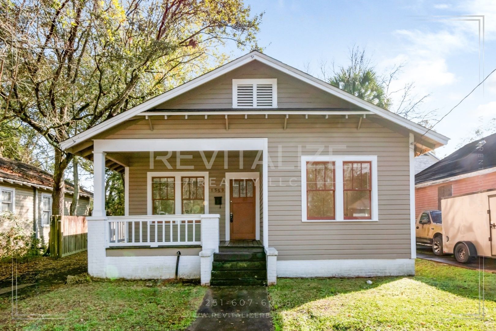 Mobile House: 1559 Monroe St