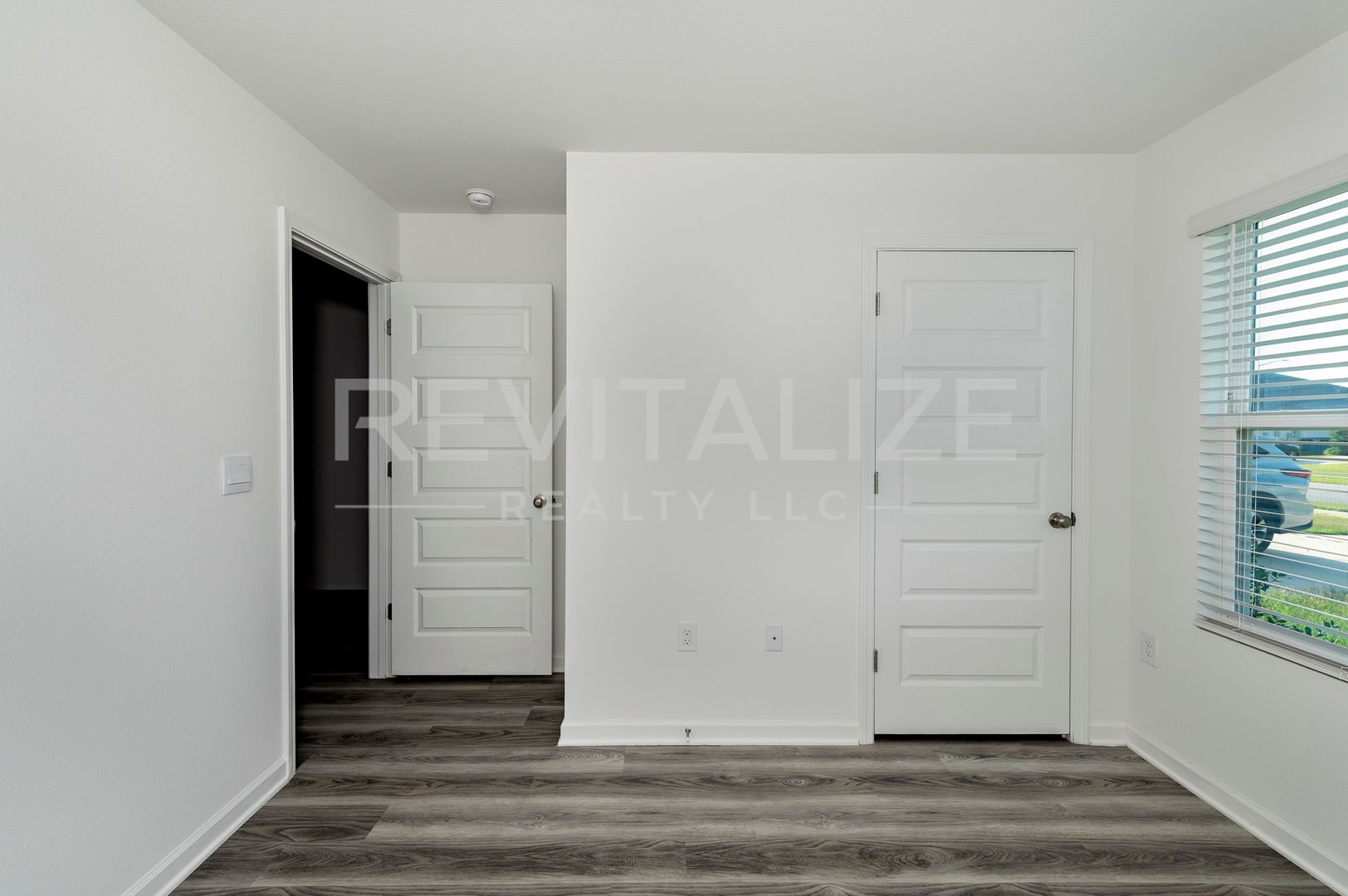 428 Preston Way 5 of 12
