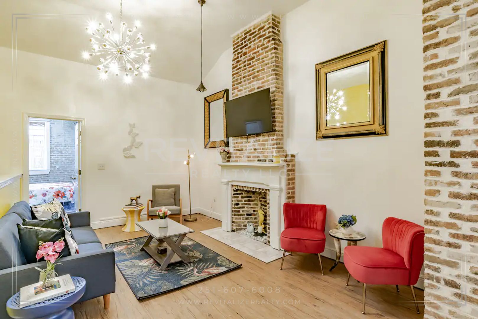 Mobile Apartment: 163 State St