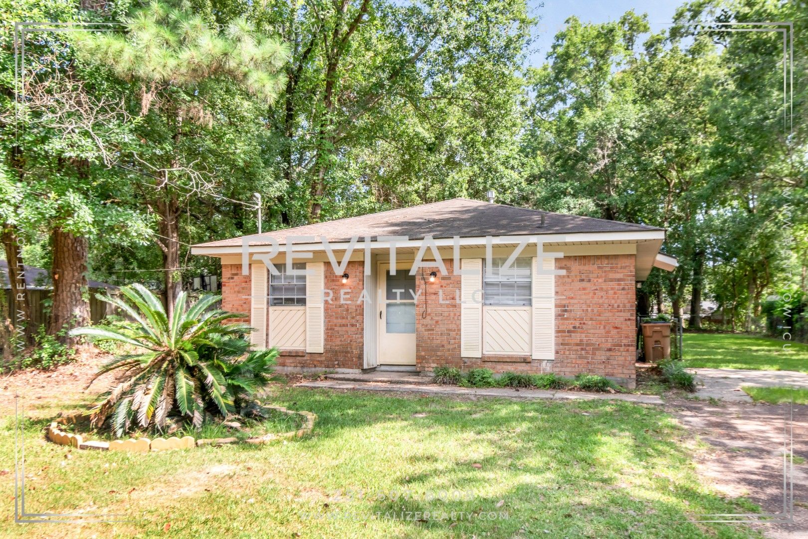 Mobile House: 1803 Runnels Rd