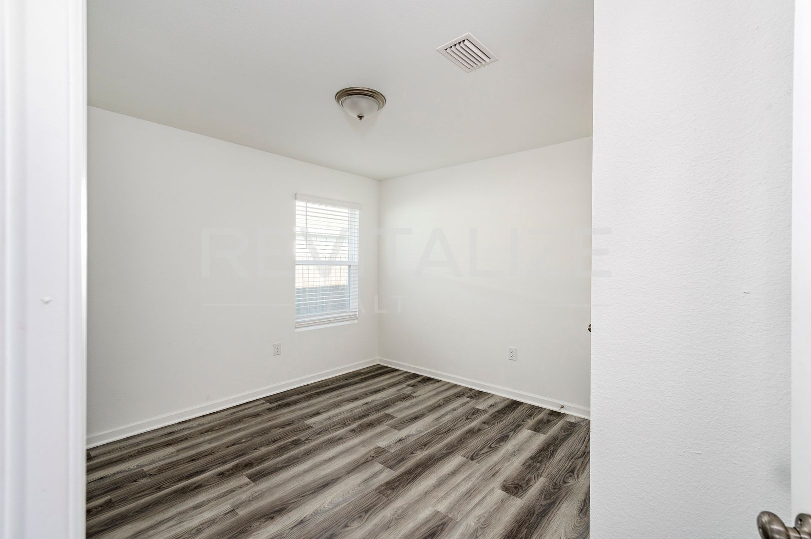 428 Preston Way 10 of 12